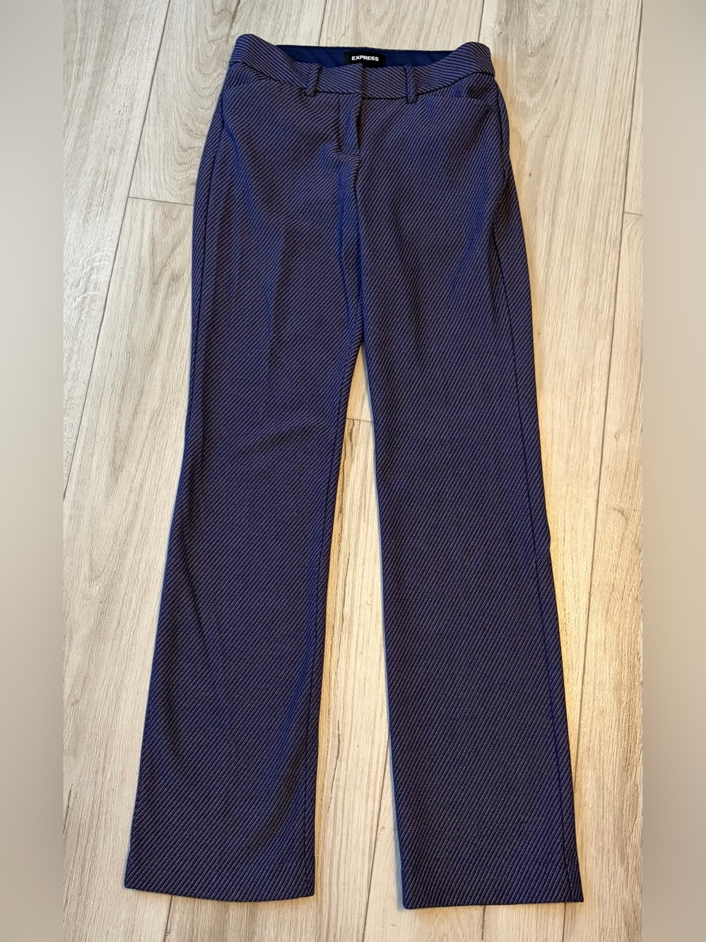 Women’s Size 00R Express “Editor Barely Boot Low Rise” Slacks